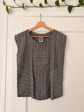 Sara Berman Grey Striped Sleeveless Top with Geometric Patch